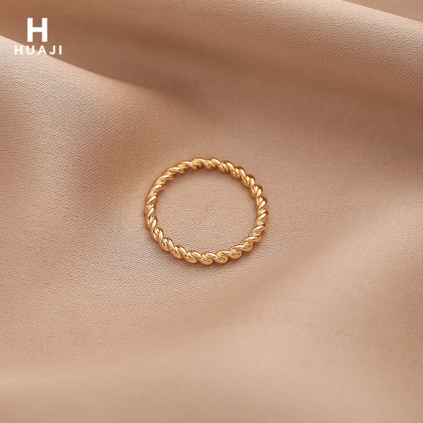 Γυναικείο casual σετ τριών δαχτυλιδιών  - κλασικό μοντέλο