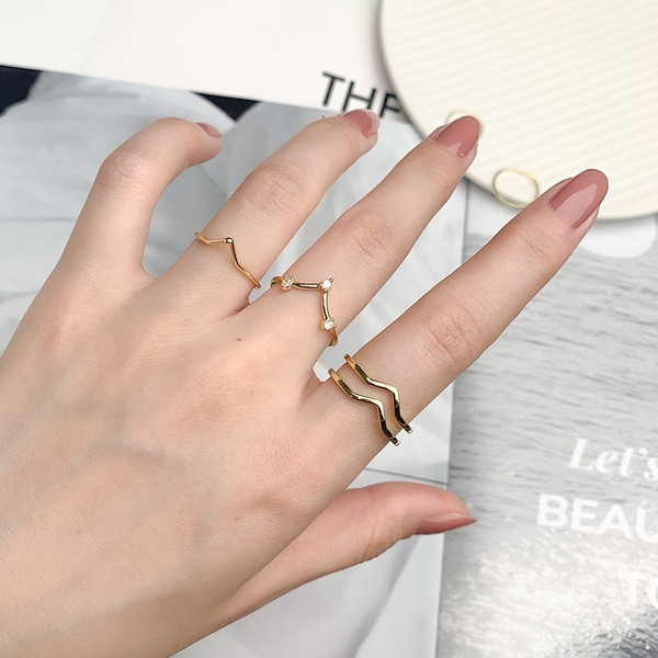 Γυναικείο μοντέρνο σετ από πέντε δαχτυλίδια