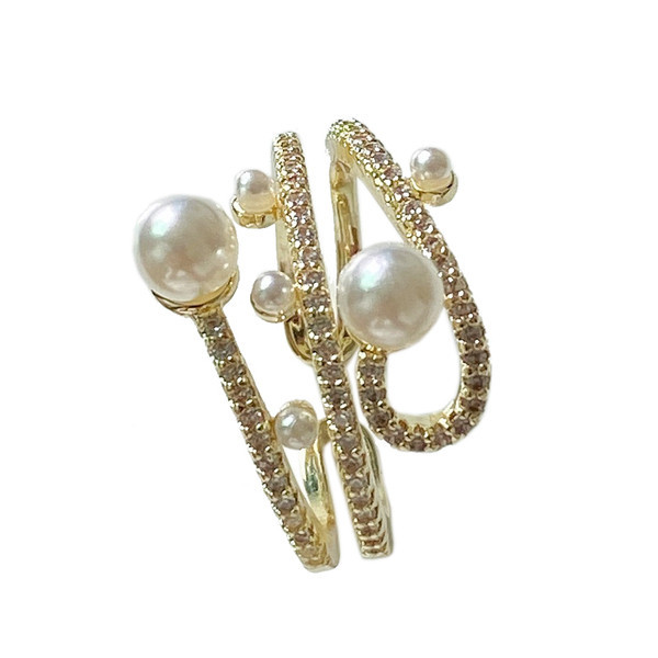 Κομψό γυναικείο δαχτυλίδι μοντέλο με διακοσμητικές πέτρες  και μαργαριτάρια