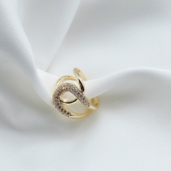 Μοντέρνο γυναικείο δαχτυλίδι κλασικό μοντέλο