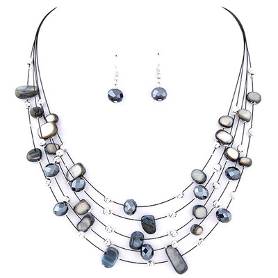 Modernus moteriškas vėrinių ir trumpų auskarų komplektas