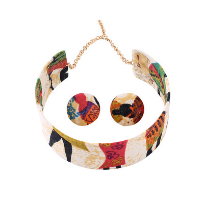 Актуален дамски комплект от колие и обици