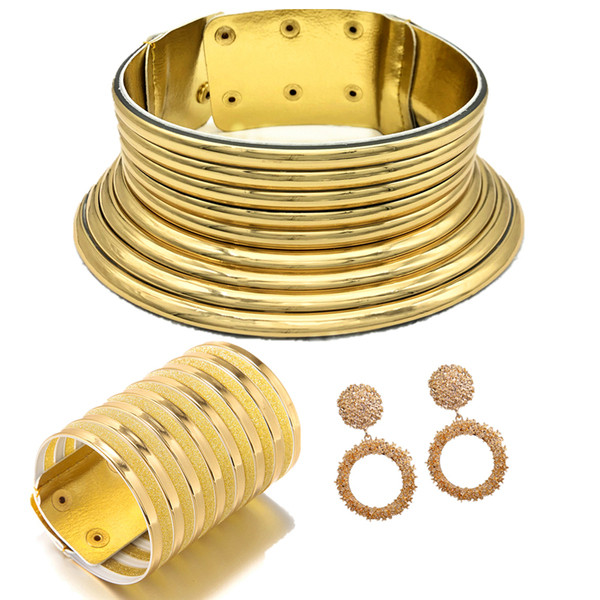 Модерен комплект от гривна обеци и колие в два модела