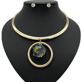 Дамски модерен комплект от огърлица с декоративен камък и обеци