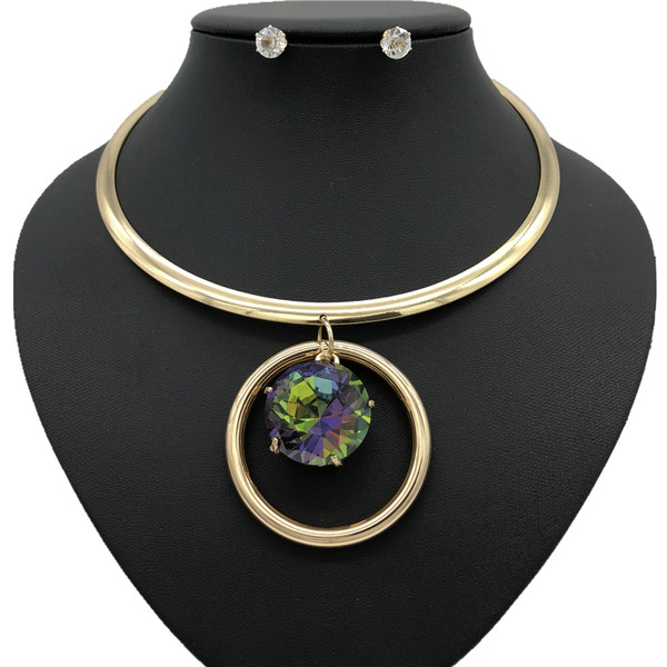 Дамски модерен комплект от огърлица с декоративен камък и обеци