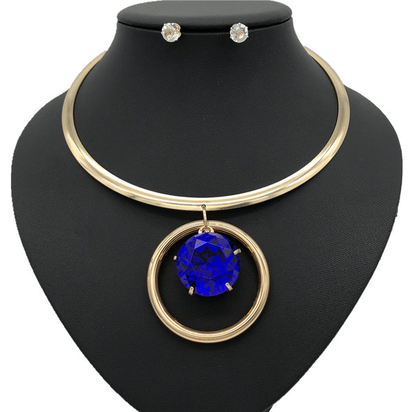 Дамски модерен комплект от огърлица с декоративен камък и обеци