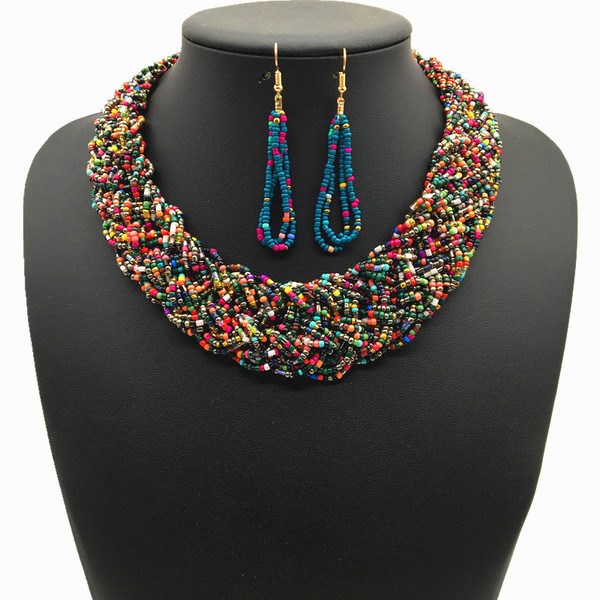 Дамски ежедневен комплект от дълги обеци и гердан