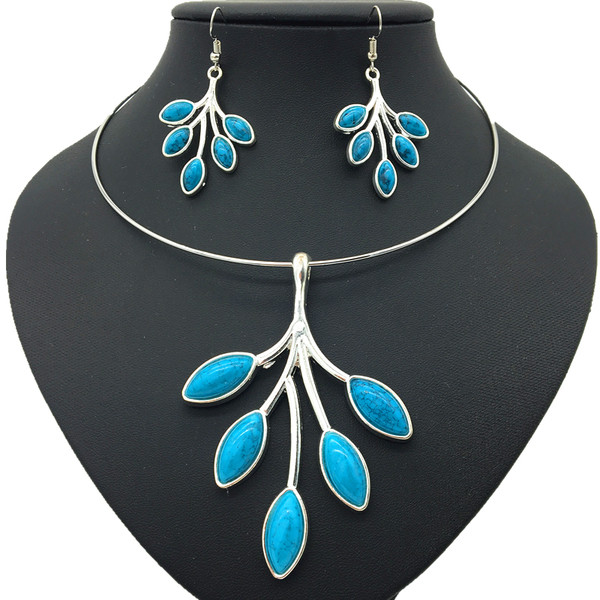 Дамски ежедневен комплект от гердан и обици в три модела