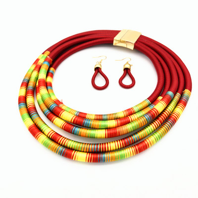 Ежедневен дамски комплект от гердан и обици