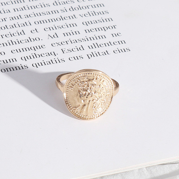 Стилен пръстен тънък изчистен модел