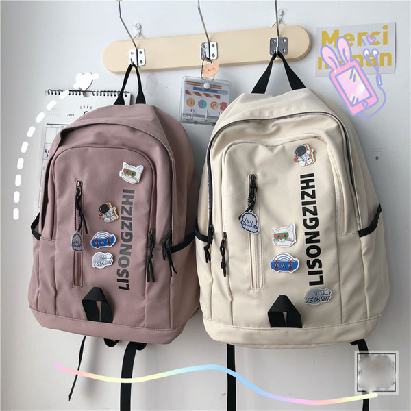 Мъжка ежедневна раница с емблеми и цип 