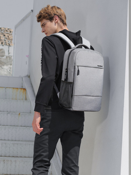 Компютърна мъжка раница с цип и дръжка 