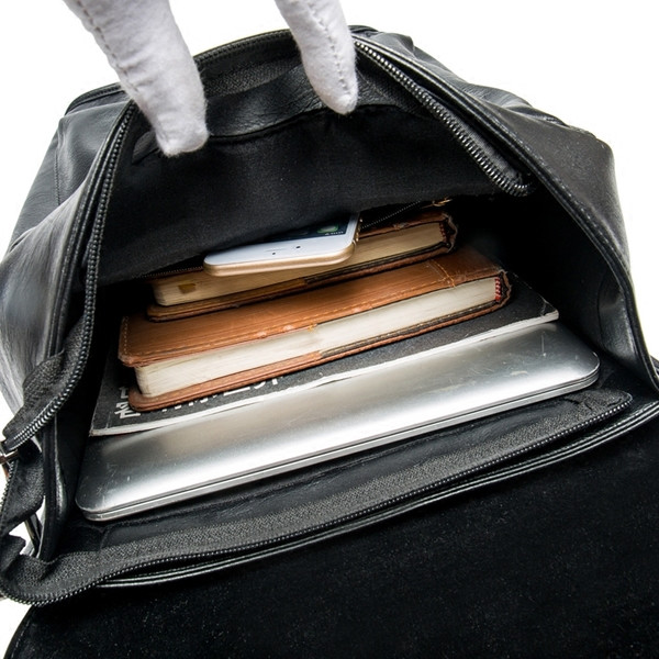 Мъжка кожена раница в черен цвят