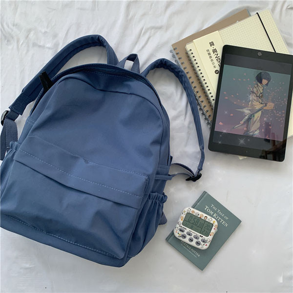 Ежедневна раница с 3D елемент-за мъже и жени