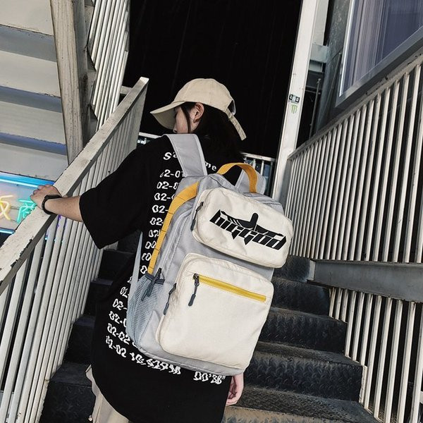 Ежедневна мъжка раница-с надпис 