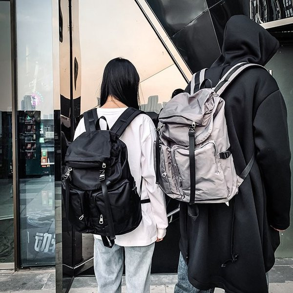 Нов модел водоустойчива раница с джобове - подходяща за мъже и жени