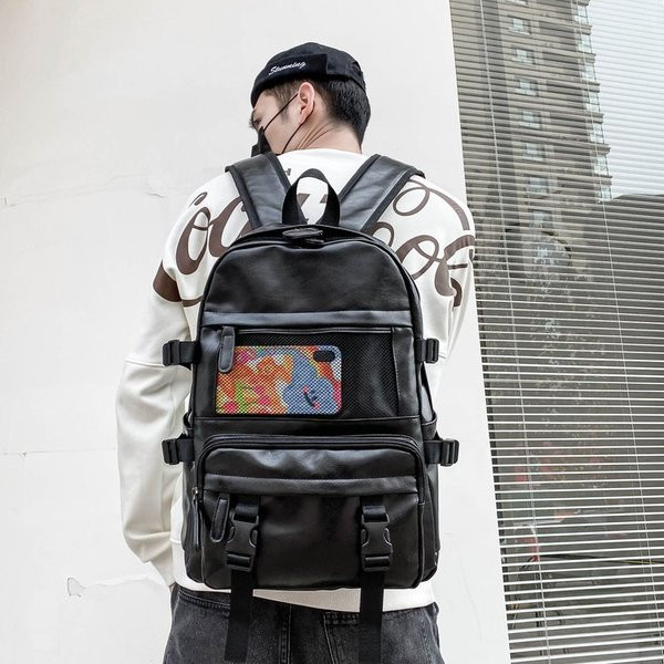 Мъжка ежедневна кожена раница с цип и преден джоб в черен цвят