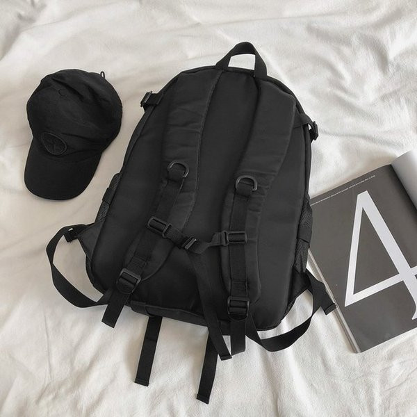 Мъжка черна раница с преден джоб 