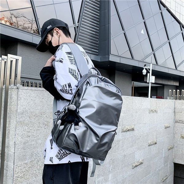 Ежедневна раница с 3D елемент подходяща за черен и сив цвят