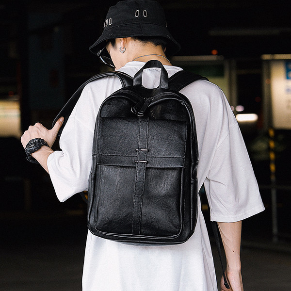 Ежедневна мъжка раница от еко кожа в черен цвят