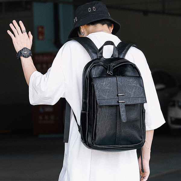 Ежедневна мъжка раница от еко кожа в черен цвят