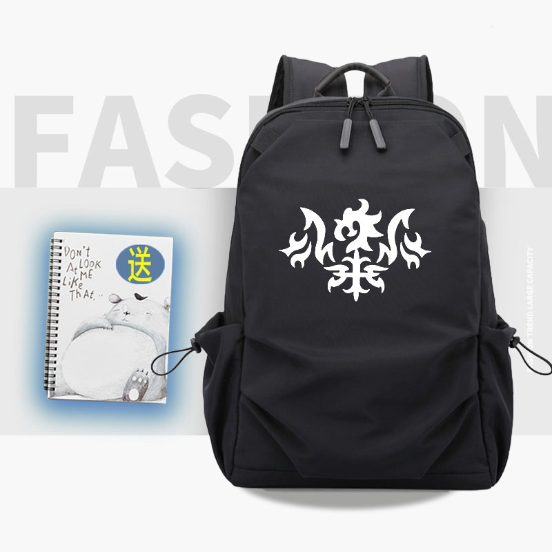 Rucsac modern pentru bărbați cu fermoar și aplicație