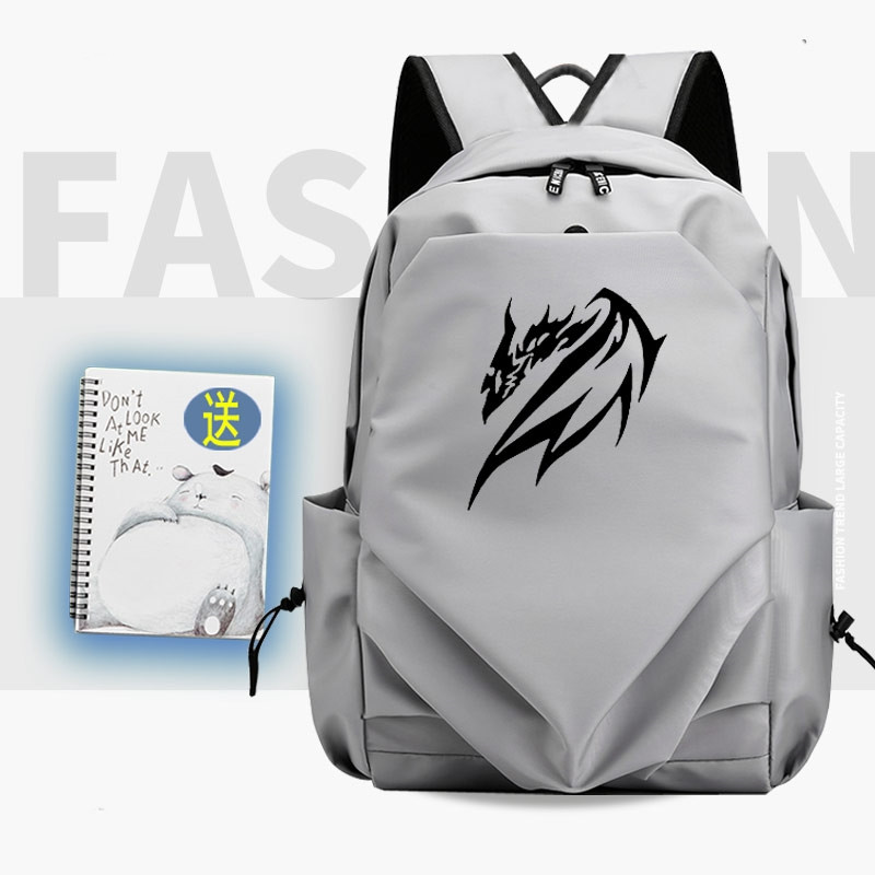 Rucsac modern pentru bărbați cu fermoar și aplicație