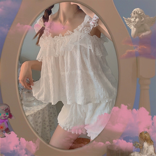 Дамска модерна пижама с къс панталон и потник