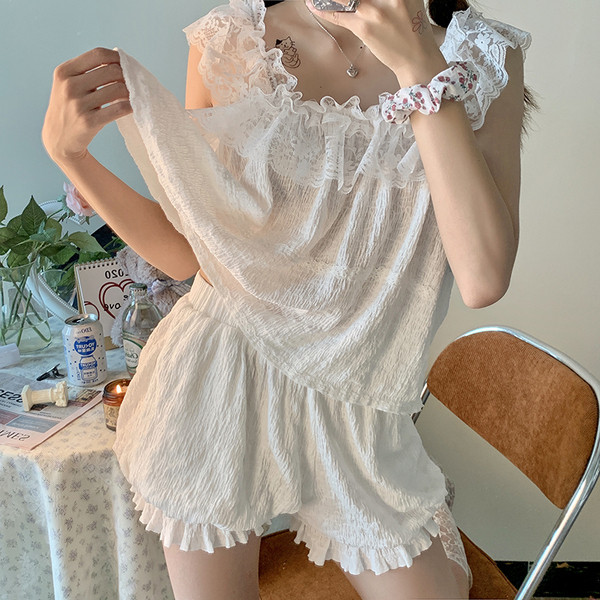 Дамска модерна пижама с къс панталон и потник