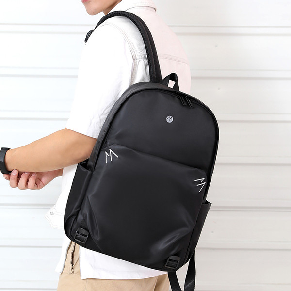 Ежедневна раница подходяща за мъже и жени с цип 