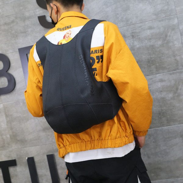 Нов модел мъжка раница в черен цвят - подходяща за спорт