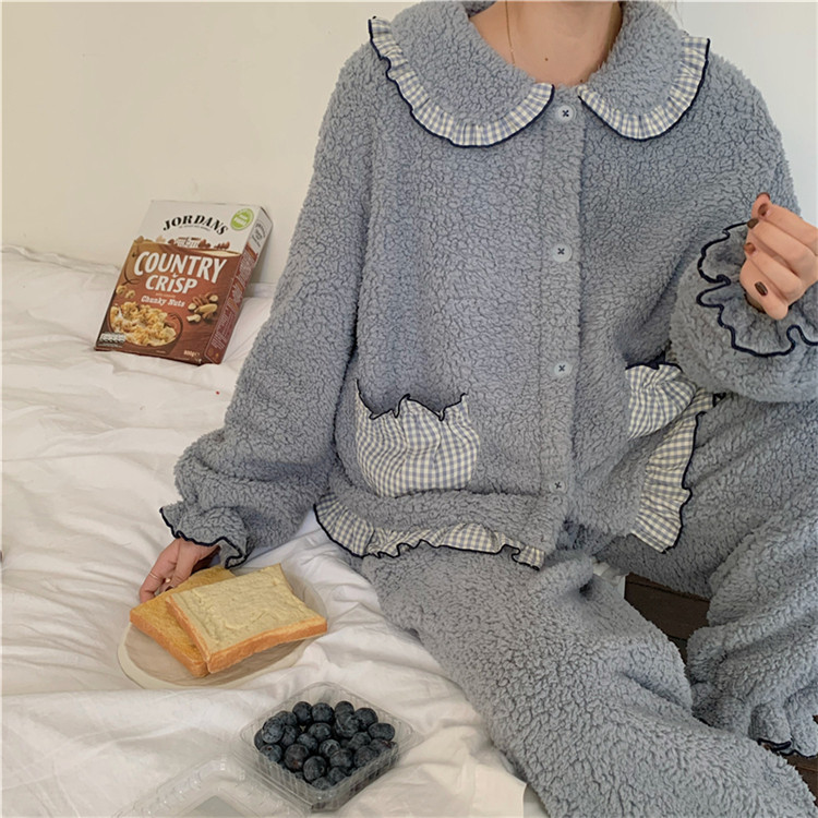 Дамска модерна пижама от дълъг панталон и блуза с джобове