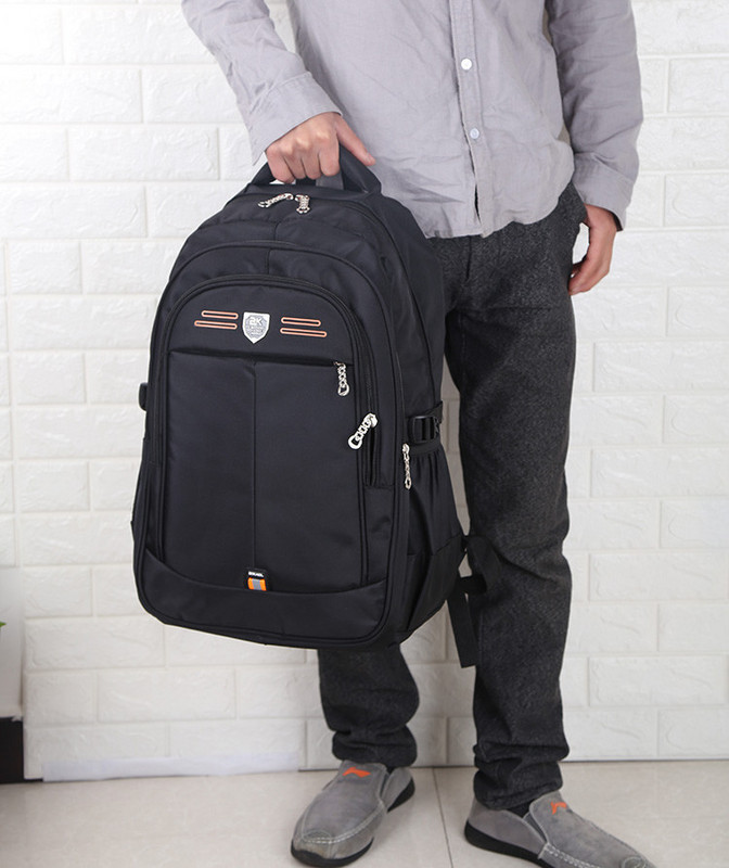 Мъжка раница от текстил с цип и преден джоб 