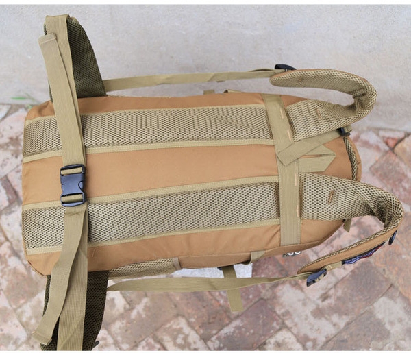 Мъжка раница с цип от текстил в няколко цвята