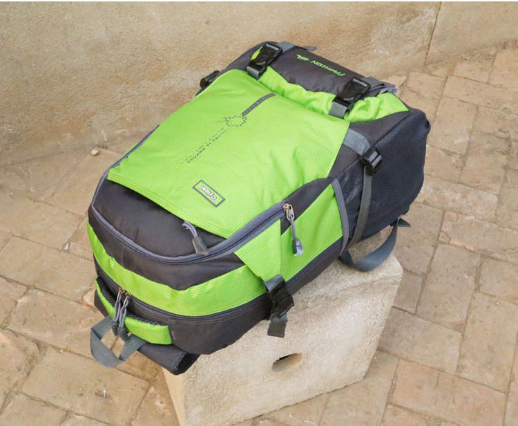 Нов модел мъжка раница от текстил в няколко цвята