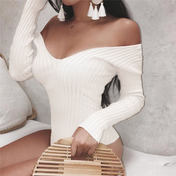 Corp de damă modern, cu decolteu în V și mâneci lungi