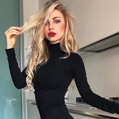 Κλασικό γυναικείο κορμάκι με μακριά μανίκια και μαύρο γιακά σε μαύρο χρώμα