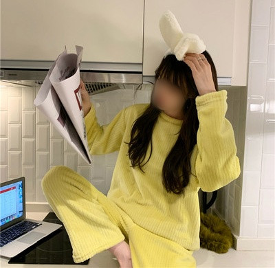 Дамска ежедневна пижама изчистен модел 