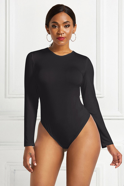 Model nou de corp de dama cu decolteu oval si maneci lungi