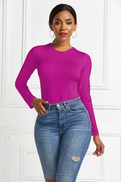 Model nou de corp de dama cu decolteu oval si maneci lungi