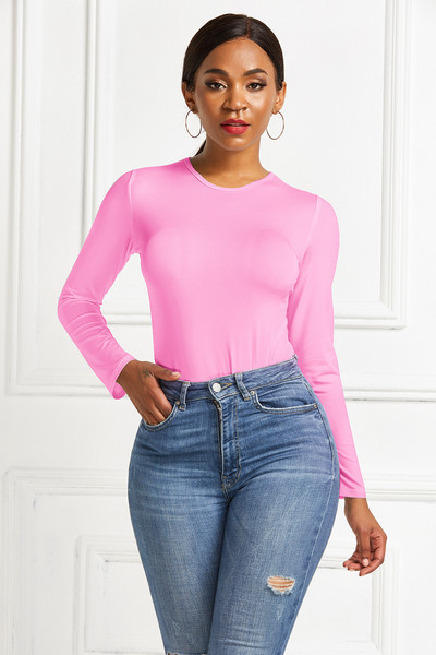 Model nou de corp de dama cu decolteu oval si maneci lungi