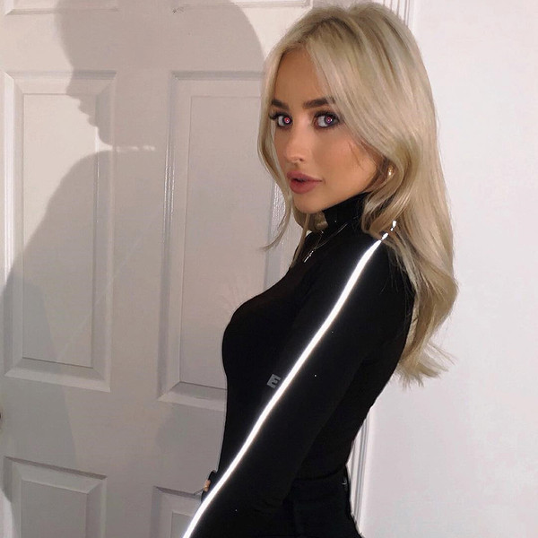 Καθημερινό γυναικείο κορμάκι σε μαύρο χρώμα