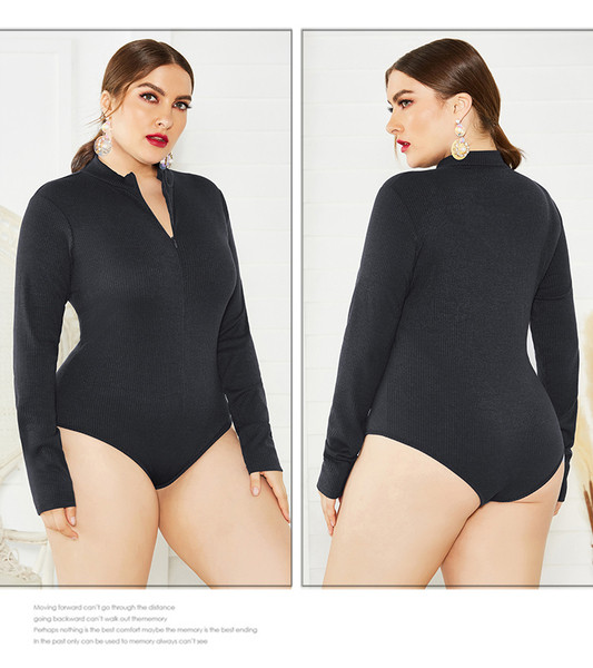 Corp de damă cu decolteu spitz și mâneci lungi