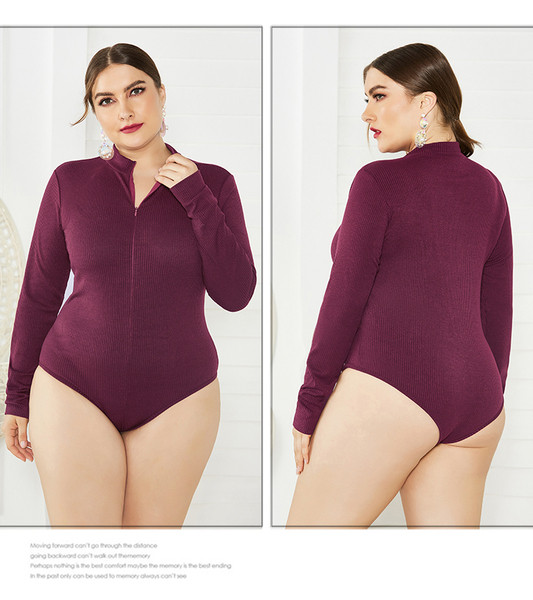 Corp de damă cu decolteu spitz și mâneci lungi