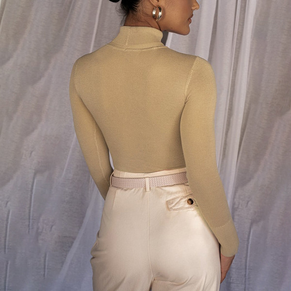 Body de dama monocolor cu guler inalt