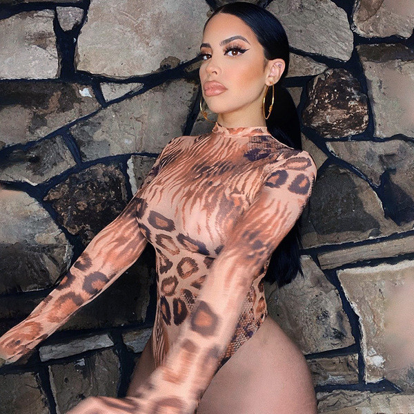 Body de zi cu zi pentru dama cu model si maneci lungi