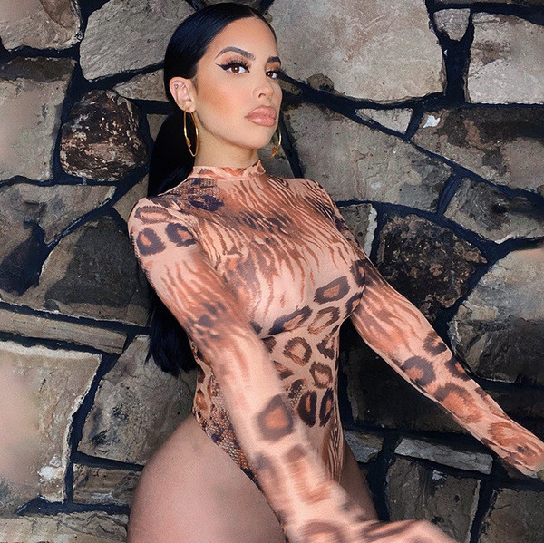 Body de zi cu zi pentru dama cu model si maneci lungi