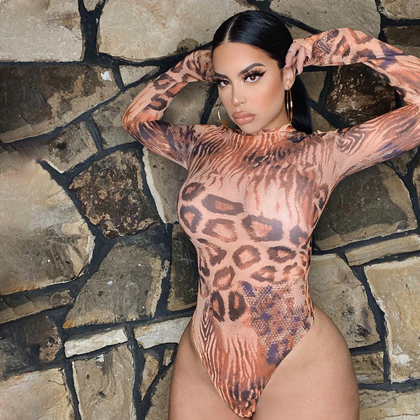 Body de zi cu zi pentru dama cu model si maneci lungi