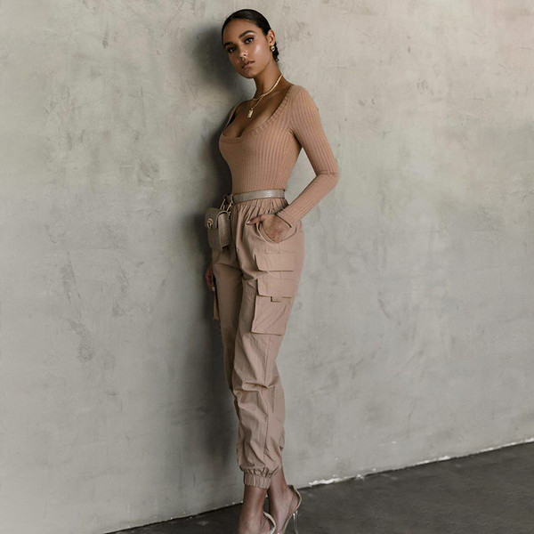 Corp de damă actual cu mâneci lungi și decolteu oval