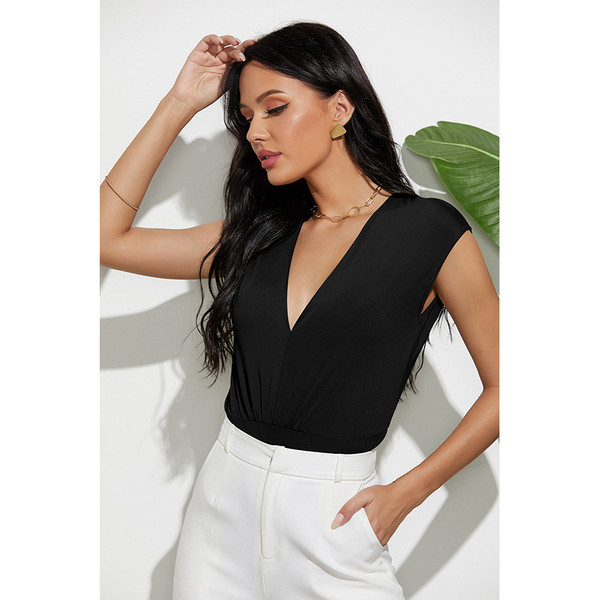 Γυναικείο καθημερινό κορμάκι με βαθύ ντεκολτέ σε μπλε και μαύρο χρώμα